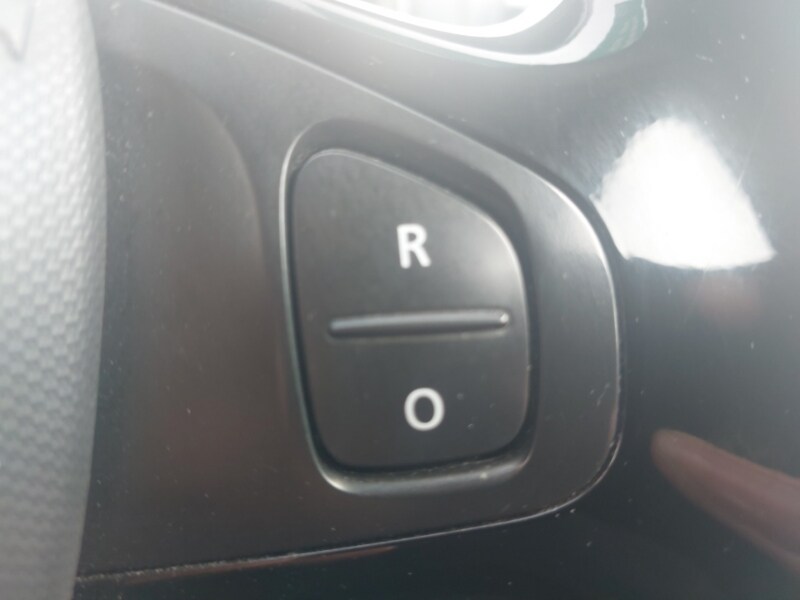 Used Renault Clio 2015 for sale - 77964317: Photo 12