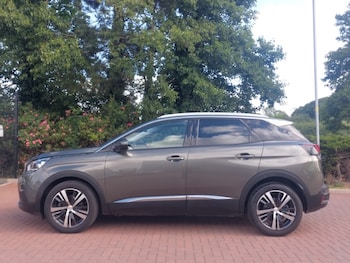 Used Peugeot 3008 2019 for sale - 79214251: Photo