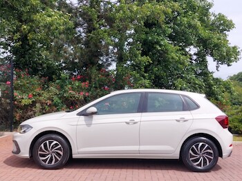 Used Volkswagen Polo 2024 for sale - 78816180: Photo