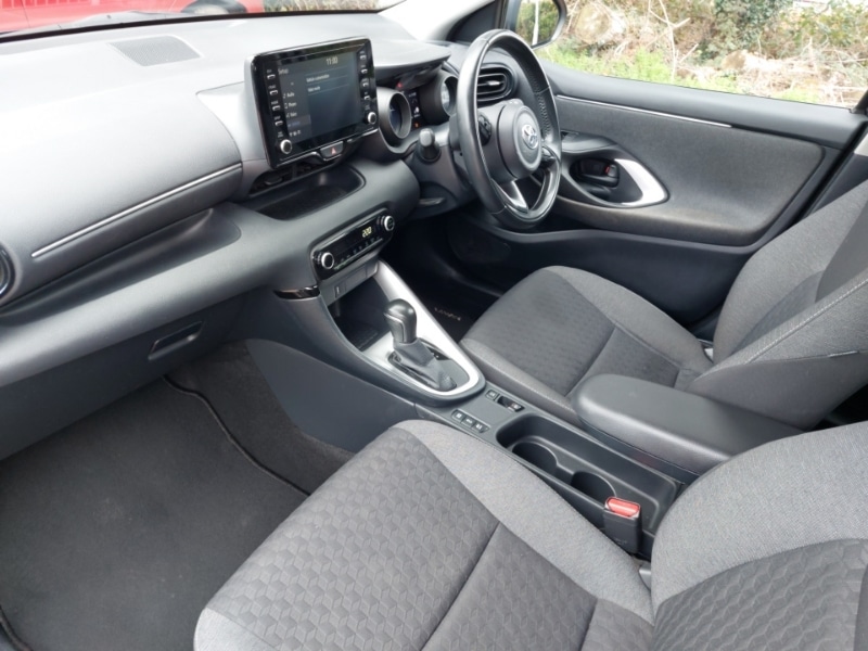 Used Toyota Yaris 2021 for sale - 77816825: Photo 5