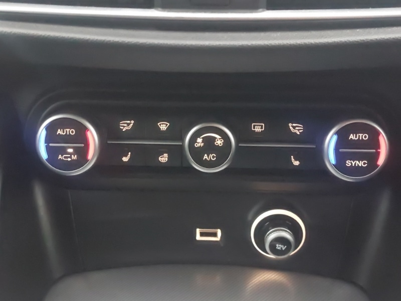 Used Alfa Romeo Stelvio 2018 for sale - 77130204: Photo 18