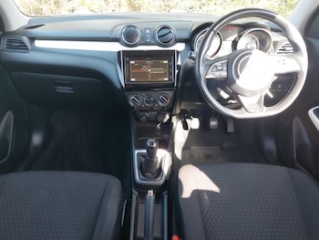 Used Suzuki Swift 2021 for sale - 78283432: Photo