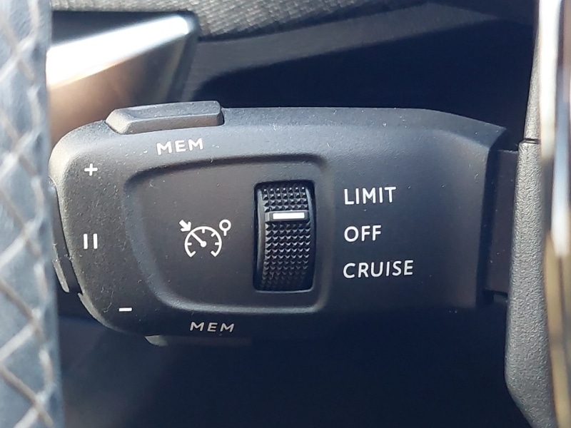 Used Peugeot 3008 2022 for sale - 77657022: Photo 14