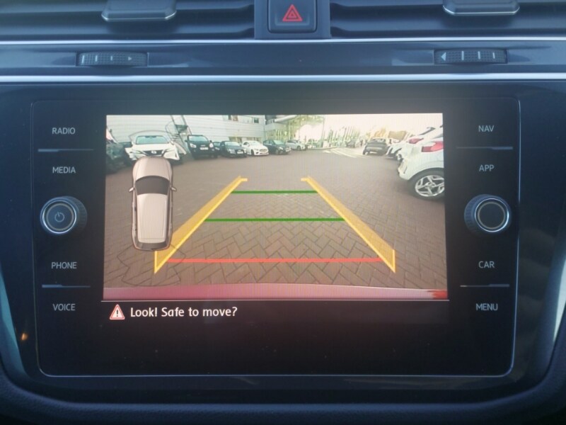 Used Volkswagen Tiguan 2018 for sale - 76518675: Photo 10