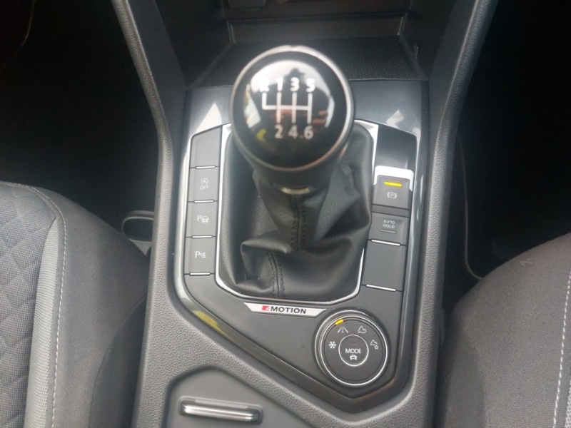 Used Volkswagen Tiguan 2018 for sale - 76518675: Photo 18