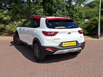 Used Kia Stonic 2020 for sale - 79513786: Photo