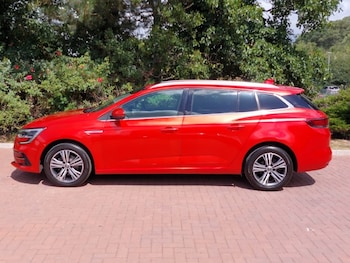 Used Renault Megane 2022 for sale - 75491634: Photo