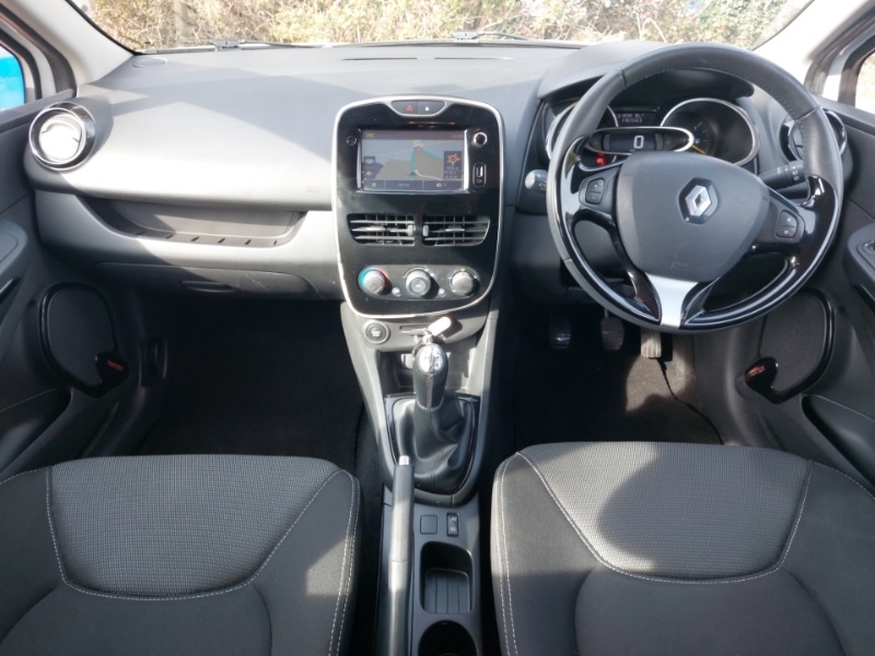 Used Renault Clio 2015 for sale - 78178553: Photo 2