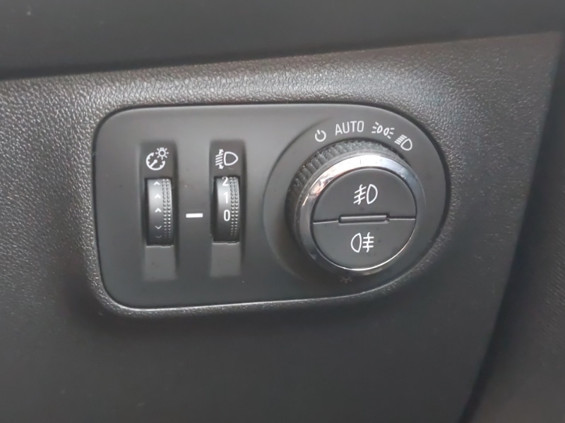 Used Vauxhall Corsa 2018 for sale - 77105660: Photo 19