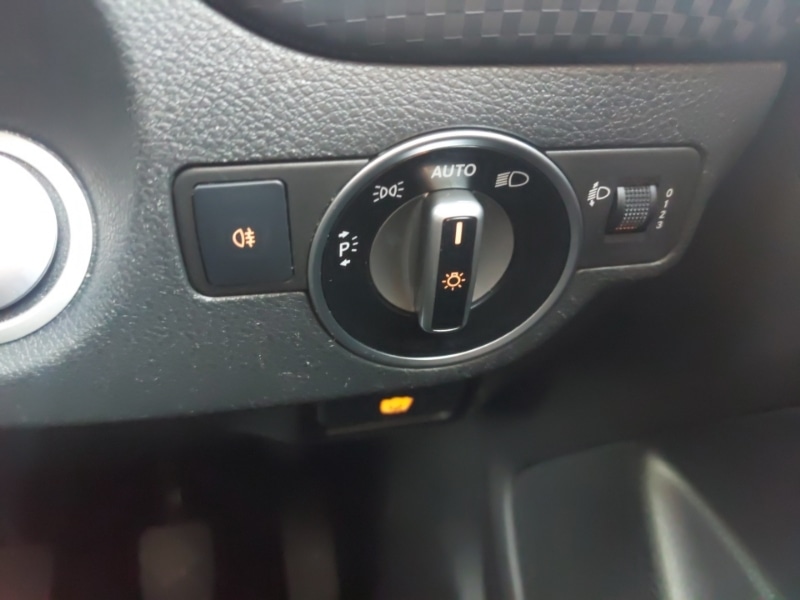 Used Mercedes-Benz A-Class 2017 for sale - 76521409: Photo 12