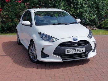 Used Toyota Yaris 2024 for sale - 79315688: Photo