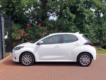 Used Toyota Yaris 2024 for sale - 79315688: Photo