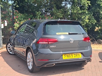 Used Volkswagen Golf 2019 for sale - 79581472: Photo