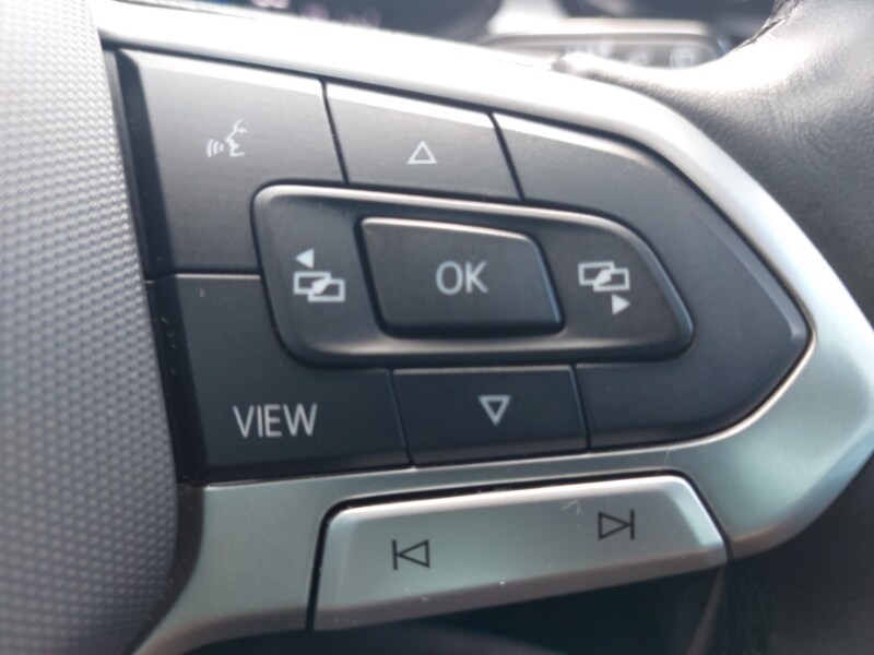 Used Volkswagen T-Roc 2023 for sale - 77999285: Photo 12