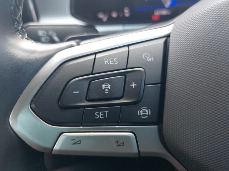 Used Volkswagen T-Roc 2023 for sale - 77999285: Photo 13