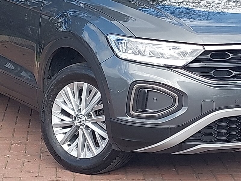 Used Volkswagen T-Roc 2023 for sale - 77999285: Photo 9