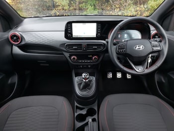 Used Hyundai i10 2024 for sale - 76301635: Photo