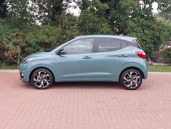 Used Hyundai i10 2024 for sale - 76301635: Photo