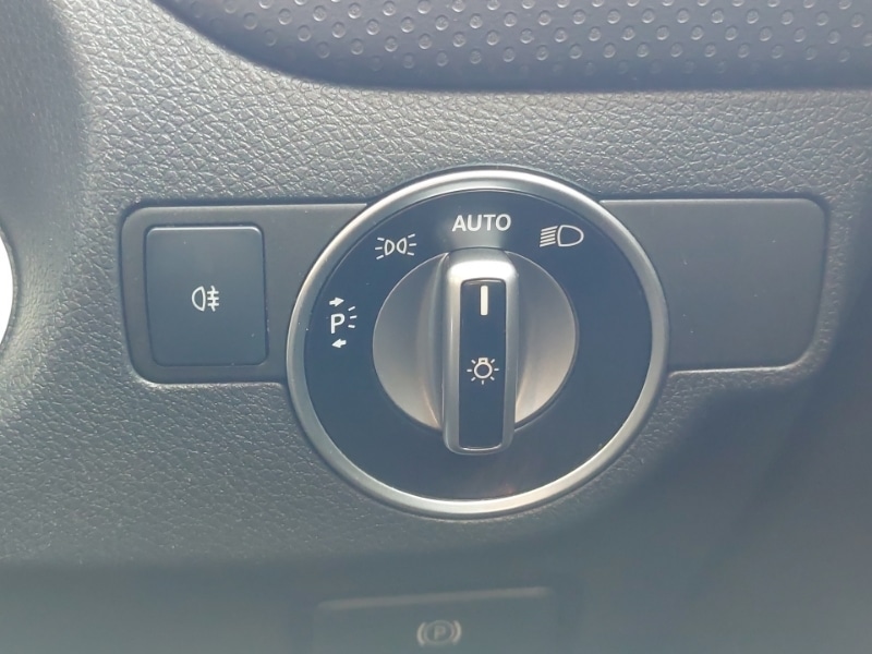 Used Mercedes-Benz A-Class 2018 for sale - 77964313: Photo 19