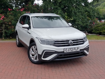 Used Volkswagen Tiguan Allspace 2023 for sale - 78910361: Photo
