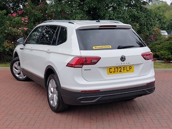 Used Volkswagen Tiguan Allspace 2023 for sale - 78910361: Photo
