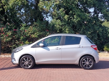 Used Toyota Yaris 2019 for sale - 79227204: Photo