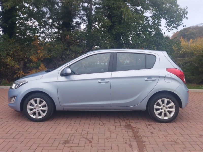 Used Hyundai i20 2013 for sale - 76537297: Photo 4