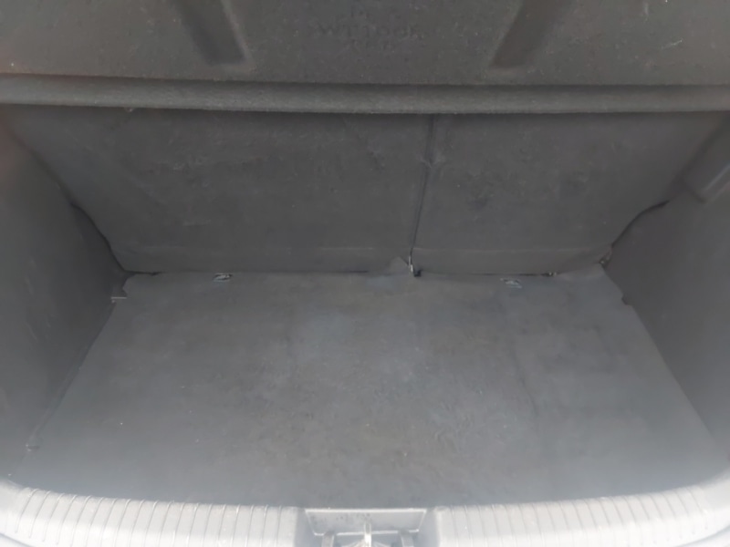 Used Hyundai i20 2013 for sale - 76537297: Photo 8