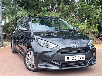 Used Toyota Yaris 2023 for sale - 79356360: Photo