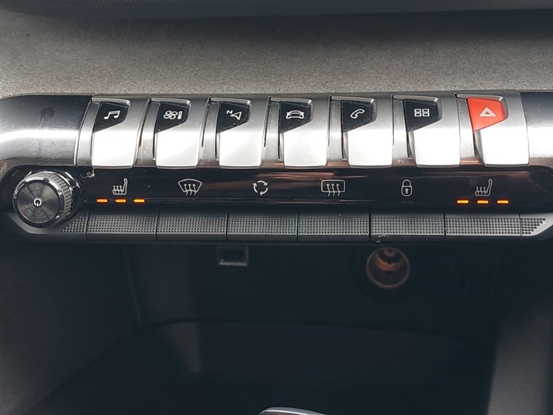 Used Peugeot 3008 2022 for sale - 77085714: Photo 17