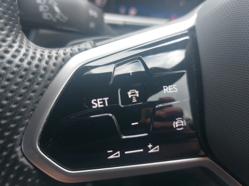 Used Volkswagen T-Roc 2023 for sale - 76055157: Photo 14