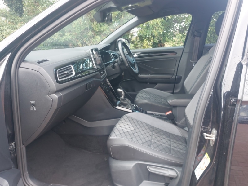 Used Volkswagen T-Roc 2023 for sale - 76055157: Photo 5