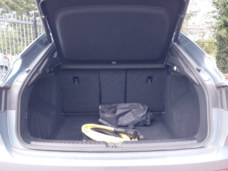 Used Audi Q4 e-tron 2023 for sale - 78183866: Photo 8