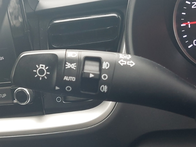 Used Kia Stonic 2023 for sale - 78113453: Photo 16