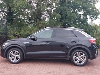 Used Volkswagen T-Roc 2022 for sale - 75921337: Photo