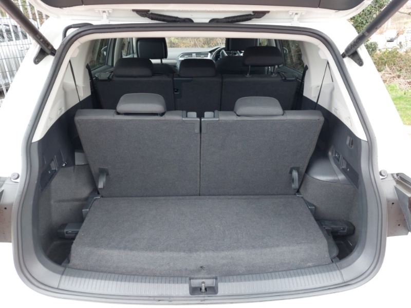 Used Volkswagen Tiguan Allspace 2023 for sale - 77832173: Photo 8