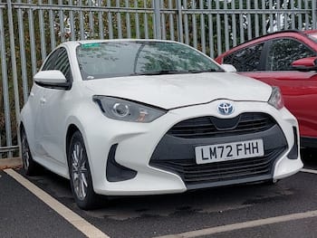 Used Toyota Yaris 2023 for sale - 79848817: Photo