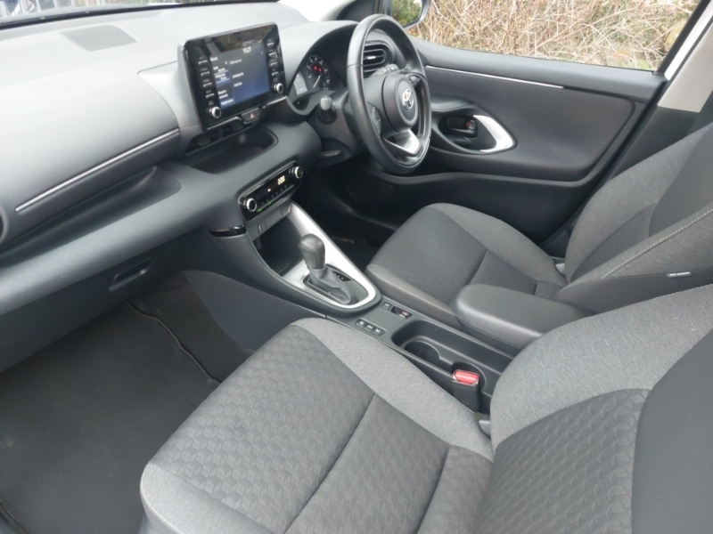 Used Toyota Yaris 2023 for sale - 77644333: Photo 5