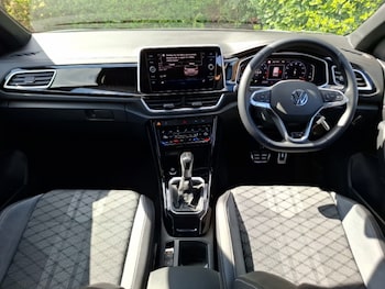 Used Volkswagen T-Roc 2024 for sale - 78661004: Photo