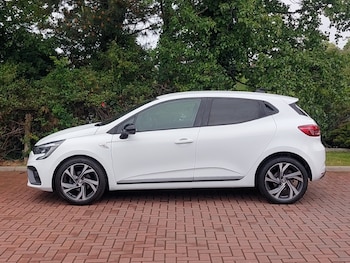 Used Renault Clio 2023 for sale - 78634615: Photo
