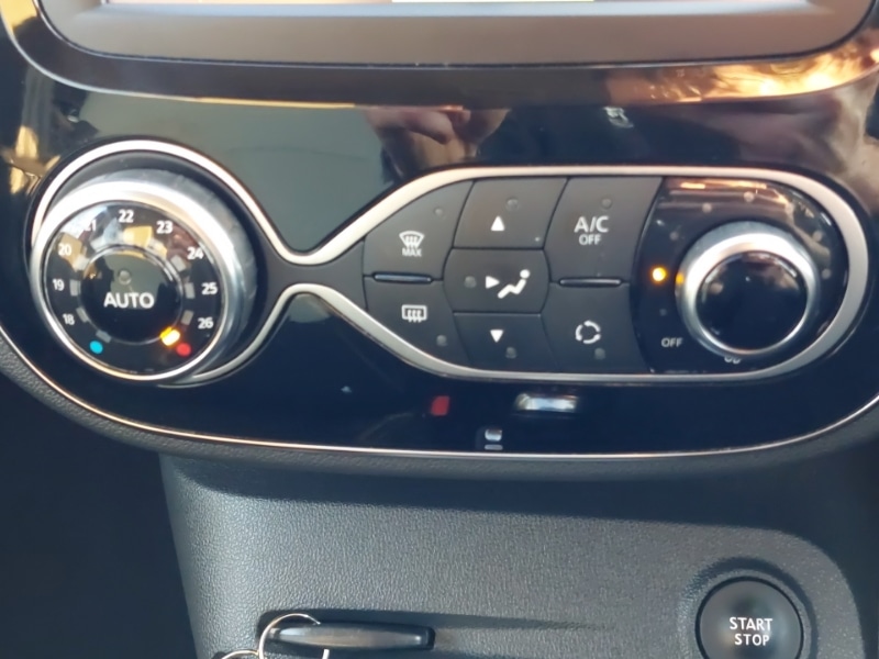 Used Renault Captur 2018 for sale - 77922744: Photo 17