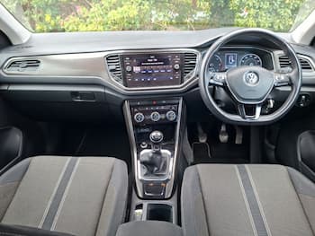 Used Volkswagen T-Roc 2019 for sale - 79477397: Photo
