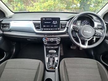 Used Kia Stonic 2023 for sale - 79517226: Photo