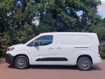 Used Citroen Berlingo 2024 for sale - 79853024: Photo