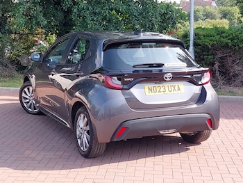 Used Toyota Yaris 2023 for sale - 78978170: Photo