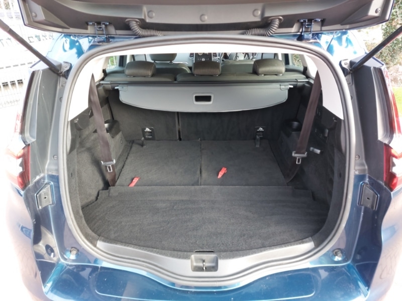 Used Renault Grand Scenic 2018 for sale - 76571736: Photo 8