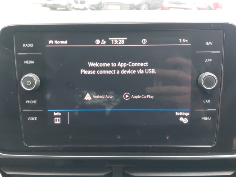 Used Volkswagen T-Roc 2023 for sale - 77405551: Photo 16