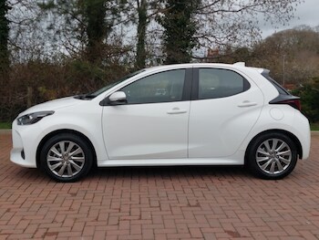 Used Toyota Yaris 2023 for sale - 78093968: Photo