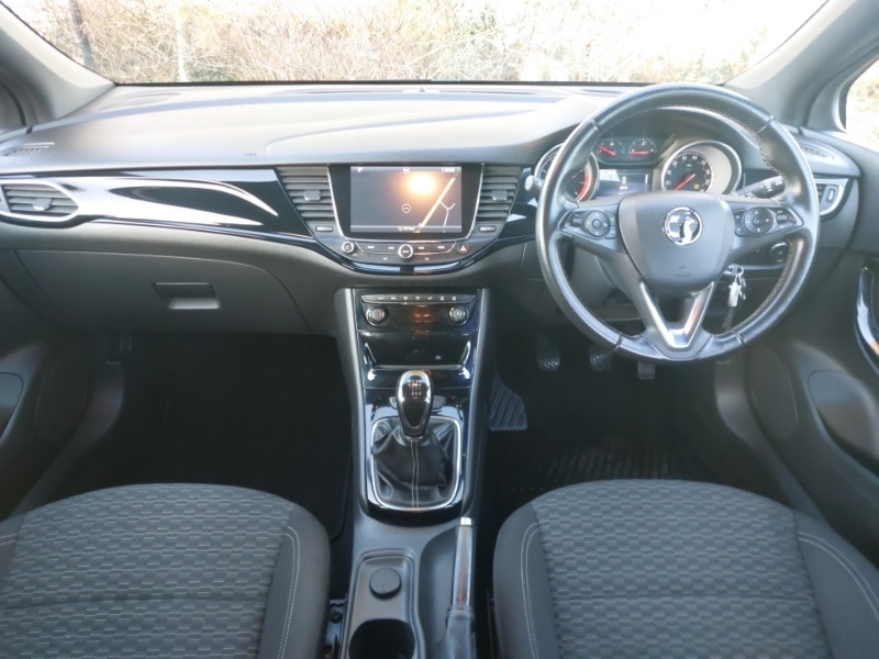 Used Vauxhall Astra 2017 for sale - 77149732: Photo 2