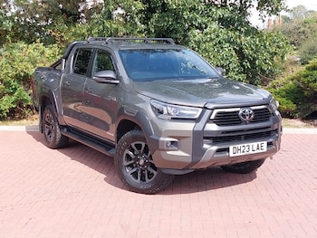 Used Toyota Hilux 2023 for sale - 75910209: Photo